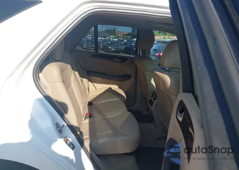 2014 Mercedes-Benz Ml 350 4Matic z USA, uszkodzony, nr VIN 4JGDA5HB9EA422203